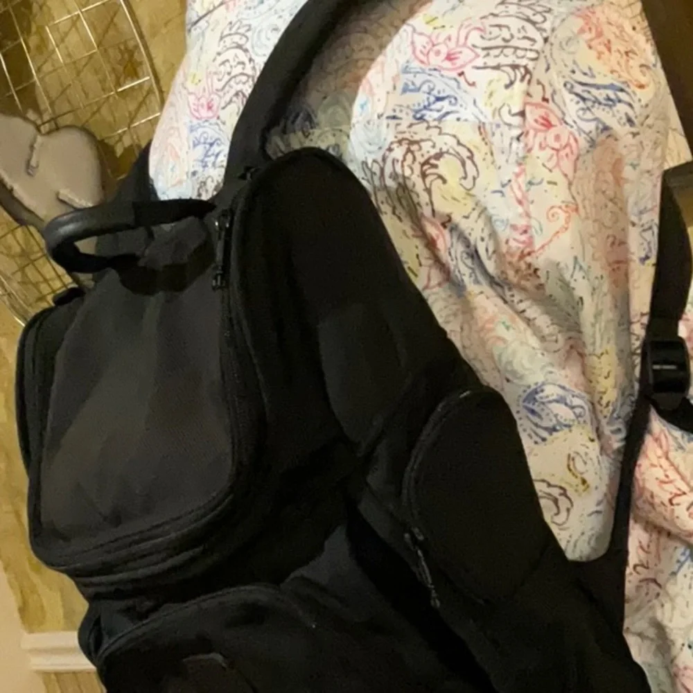 Tumi Alpha or Alpha 3 Men's Backpack, Multi Pockets, Adj Straps. Luggage tag.